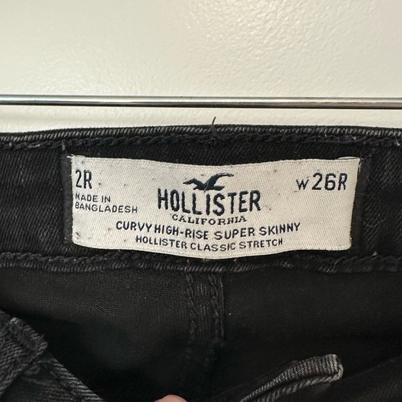 Hollister Women's Curvy High Rise Super Skinny Classic Stretch jeans - Picture 3 of 5